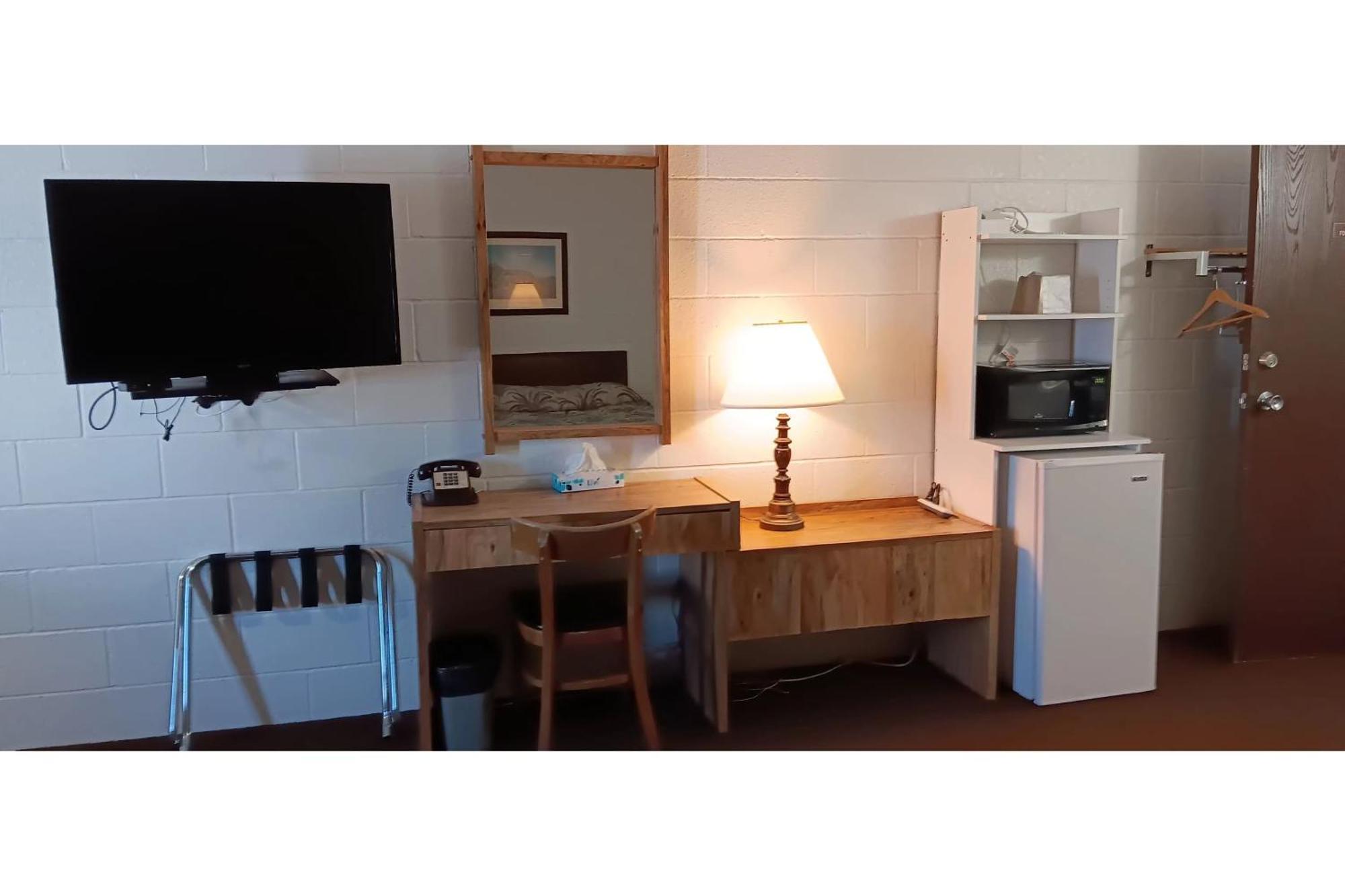 Scotwood Motel By Oyo Washburn Nd エクステリア 写真