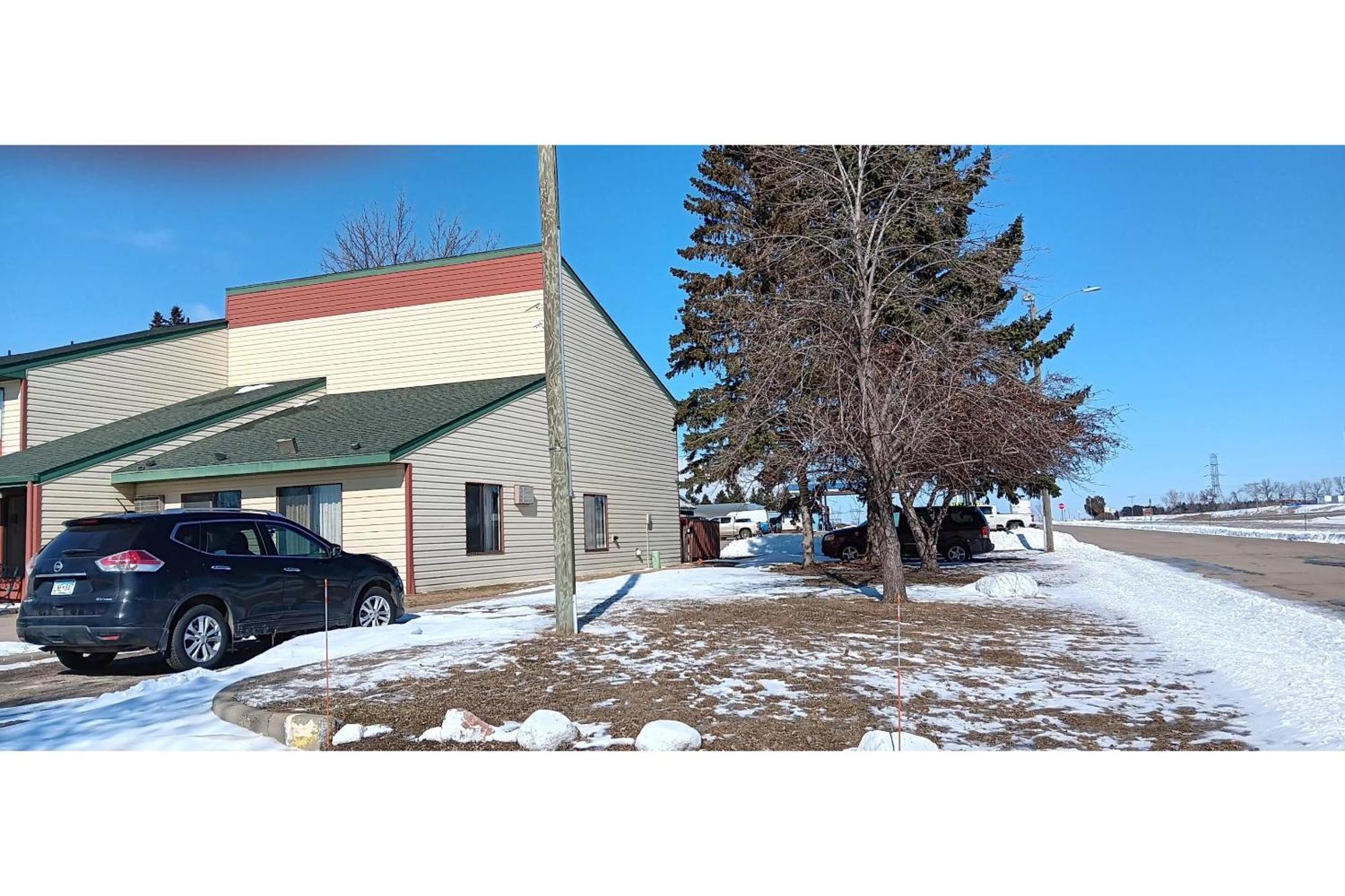 Scotwood Motel By Oyo Washburn Nd エクステリア 写真